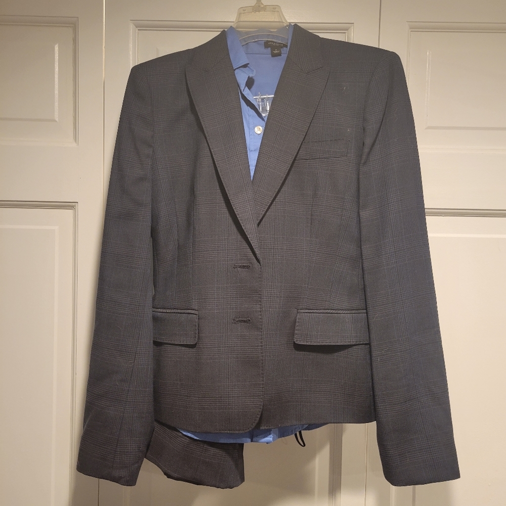 Navy blue anne Klein pant suit